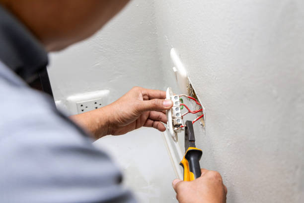 Best Electrical Repair Services  in East Moline, IL